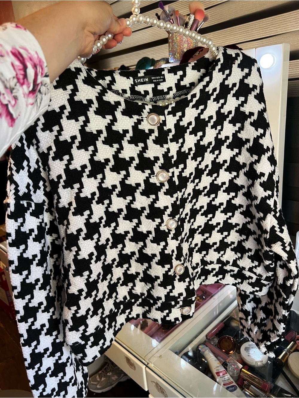SHEIN Black & White Houndstooth Pearl-Button Cardigan